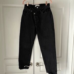 A&F Curve Love Black V front Denim Jeans